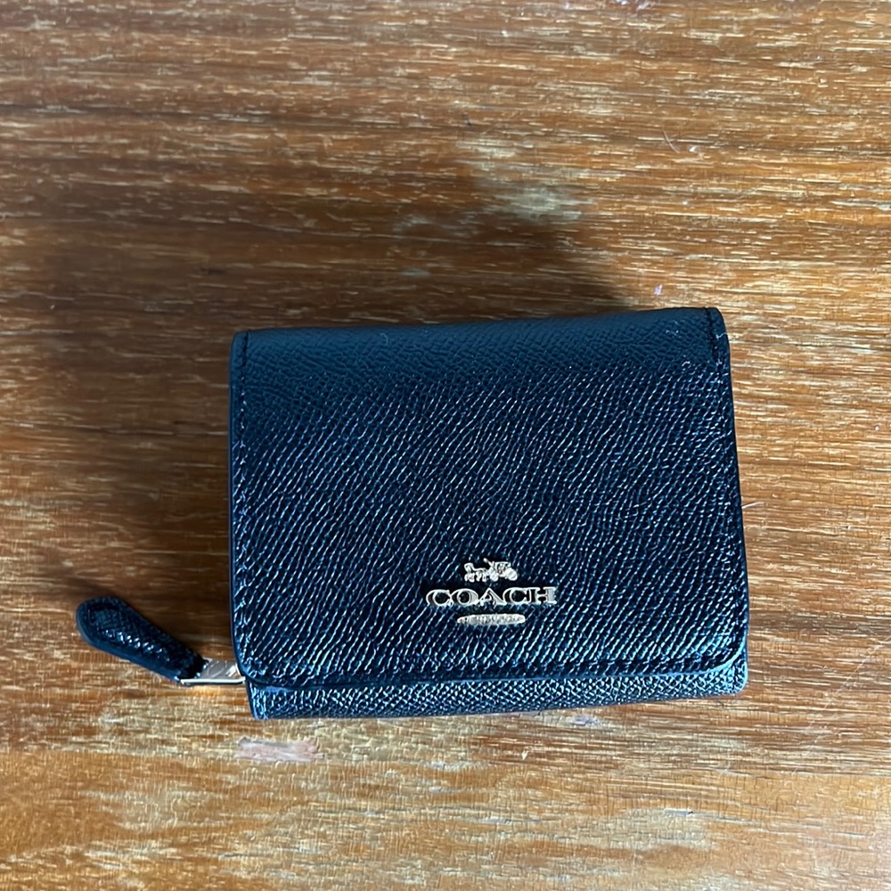 COACH Mini Tri-fold with zip pouch